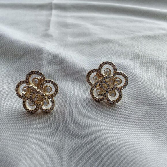 Chanel CC Logo Camelia Flower Rhinestone & Pearl Pierced Earrings in Gold Tone - Picture 2 of 5